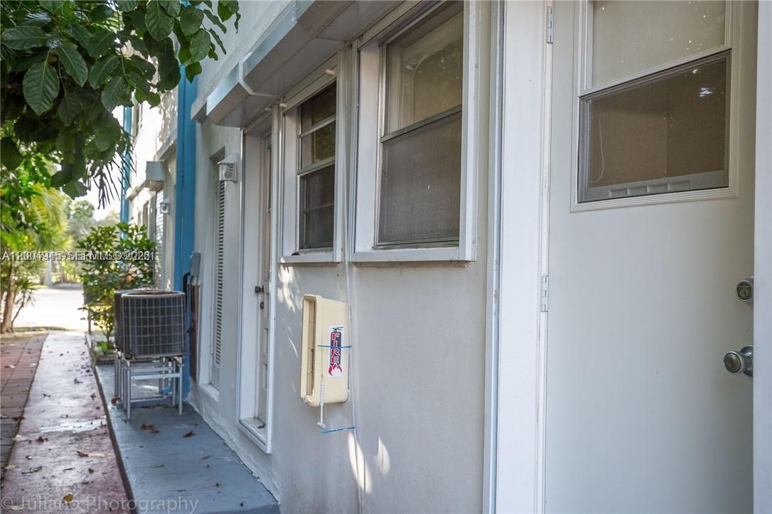 9455 Bay Harbor Ter # 7S