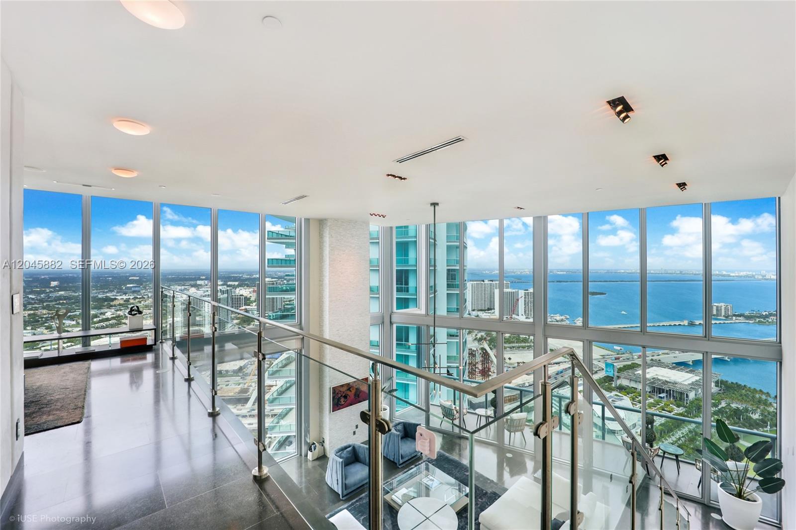 888 Biscayne Blvd # 5112