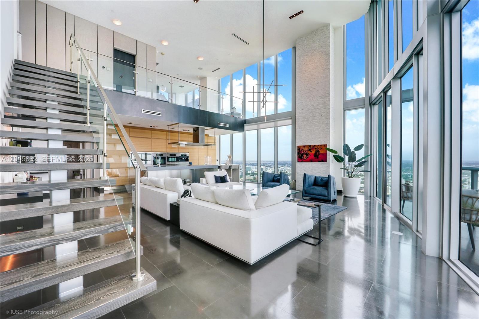 888 Biscayne Blvd # 5112