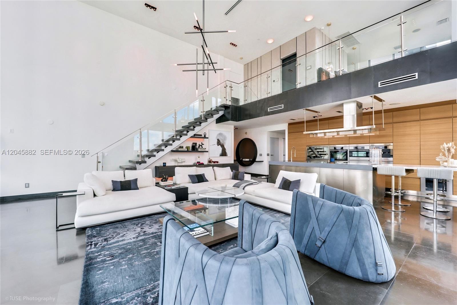 888 Biscayne Blvd # 5112