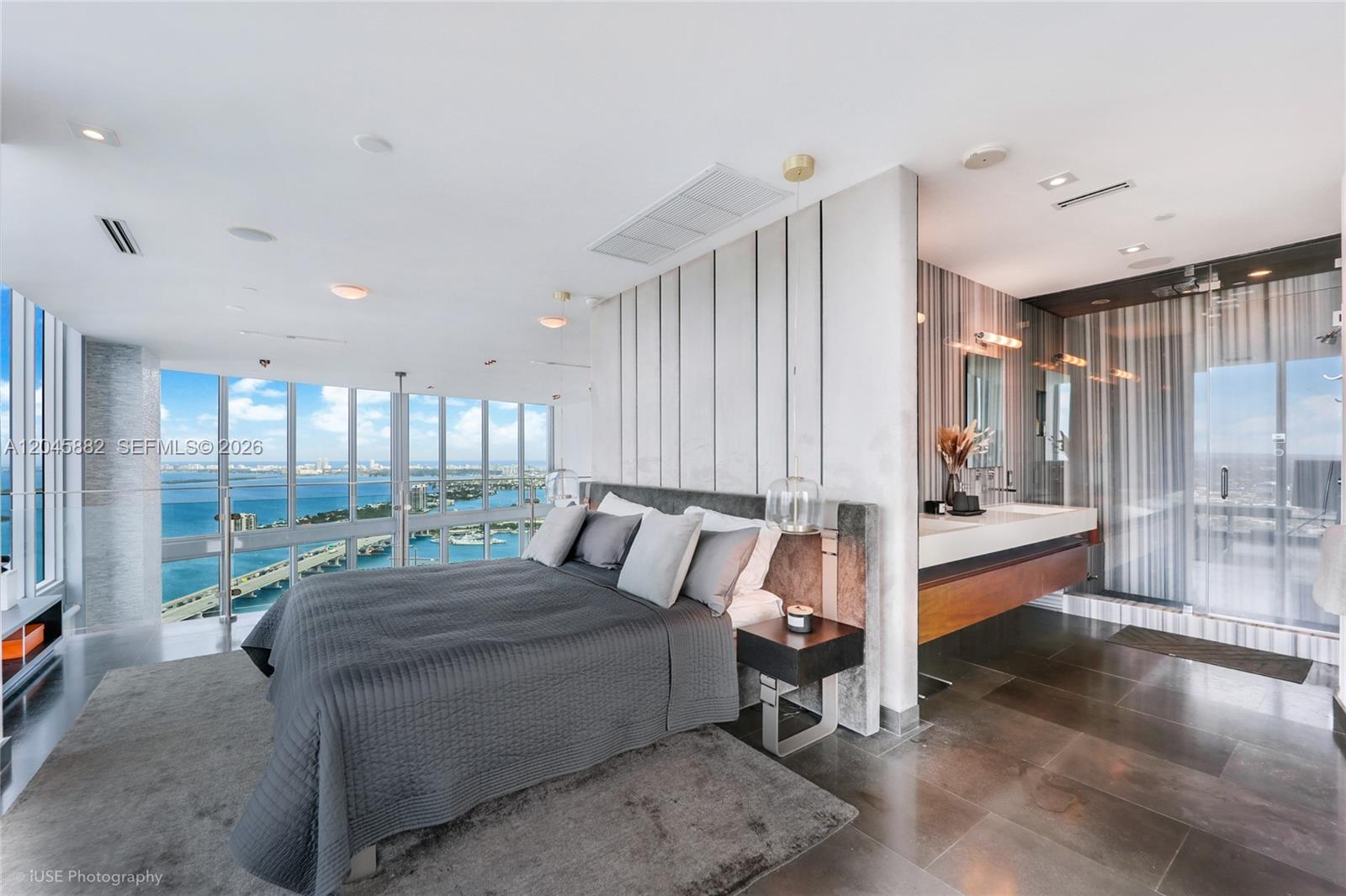 888 Biscayne Blvd # 5112