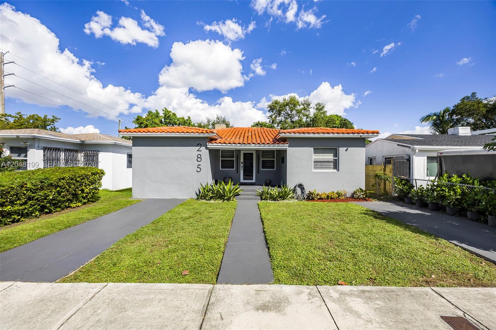 285 NW 45th St