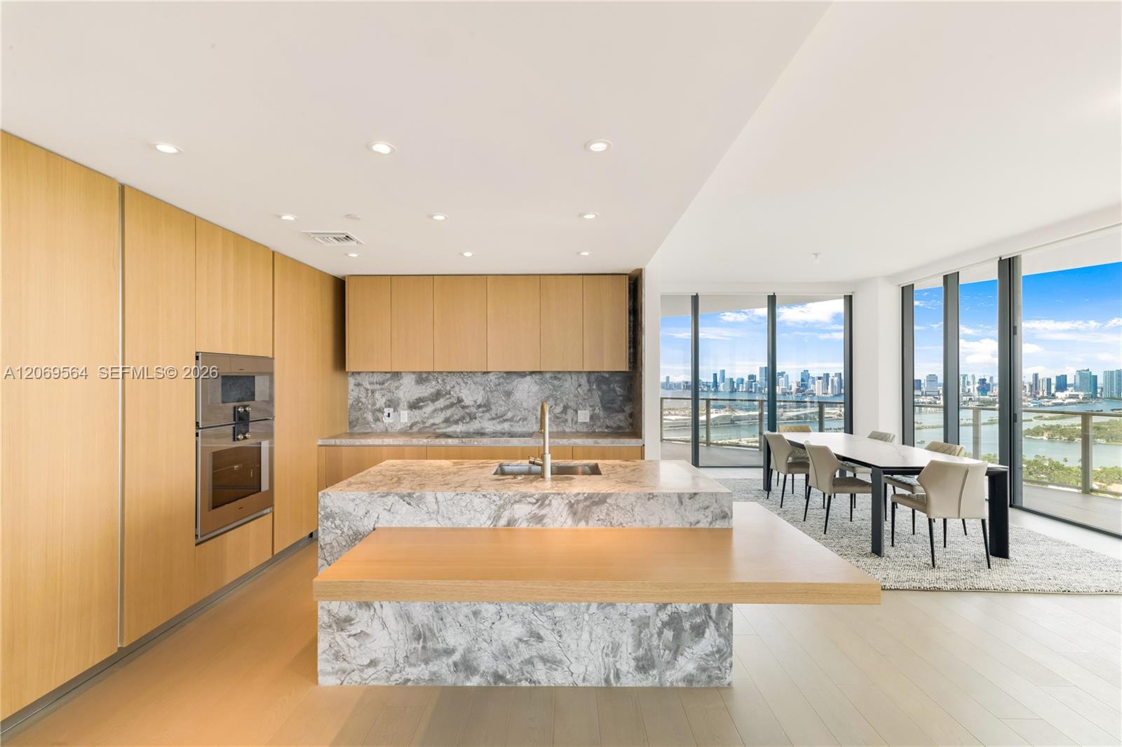501 West Ave # 4303