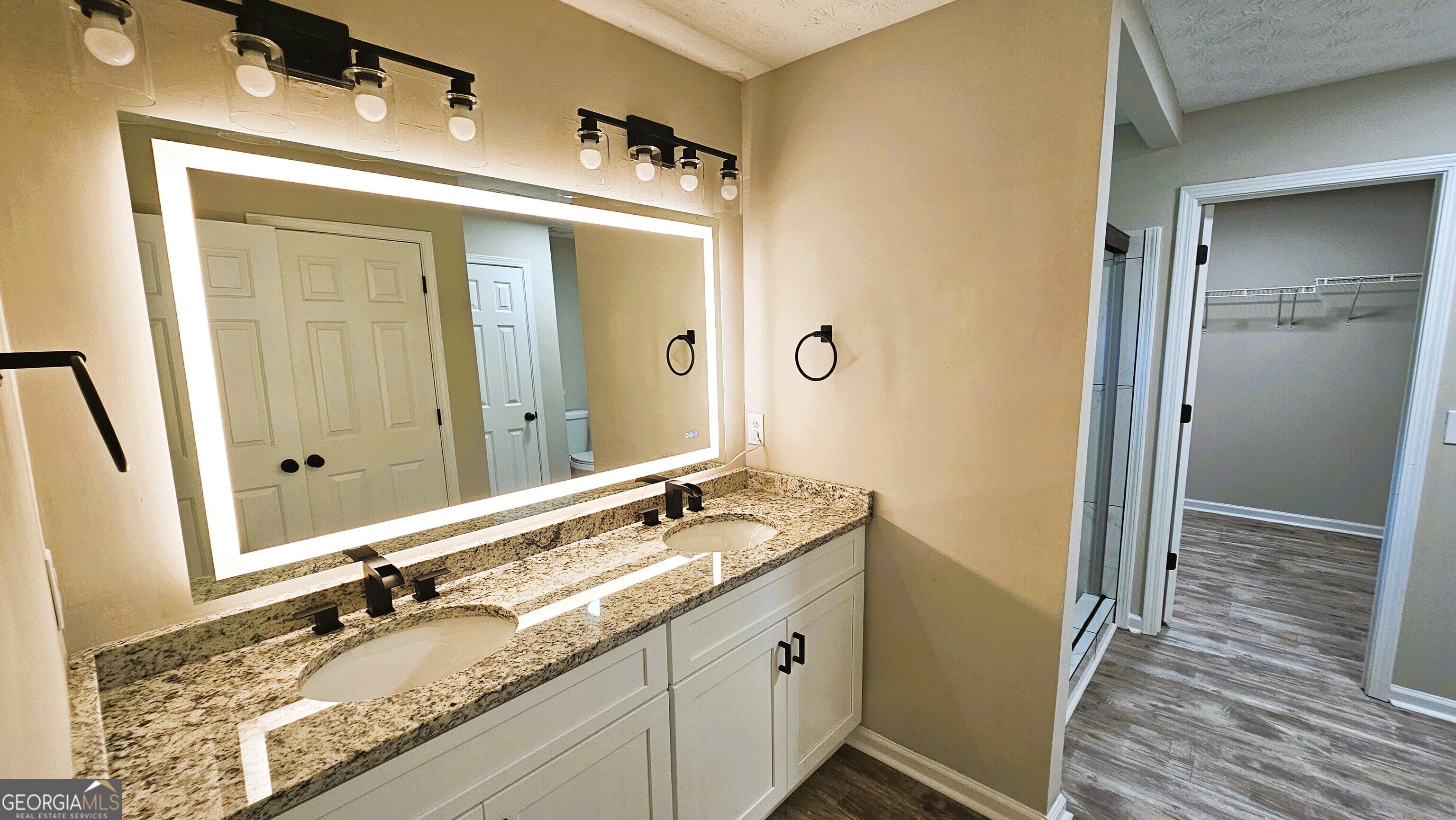 528 Lazy River Lane