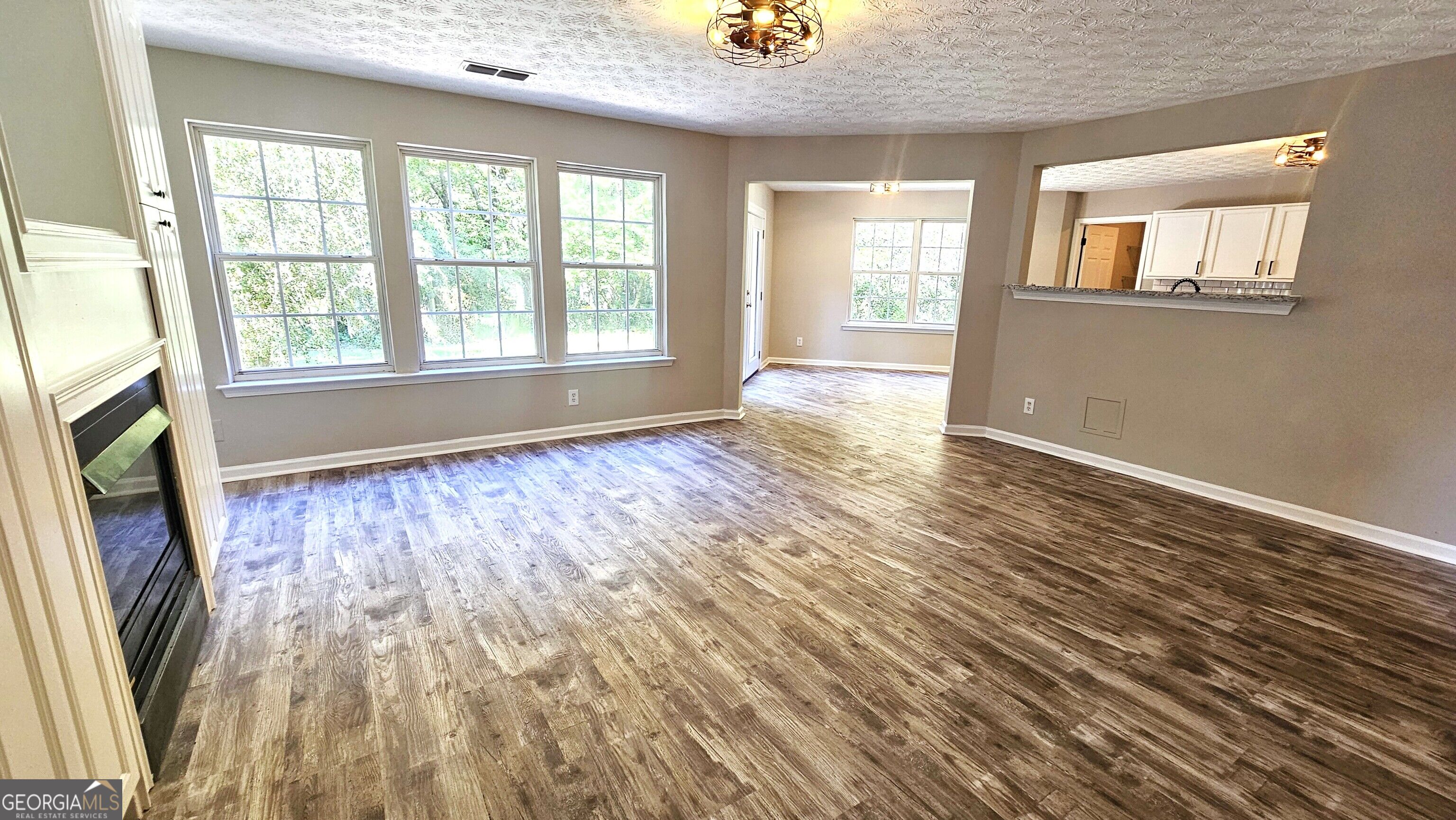 528 Lazy River Lane