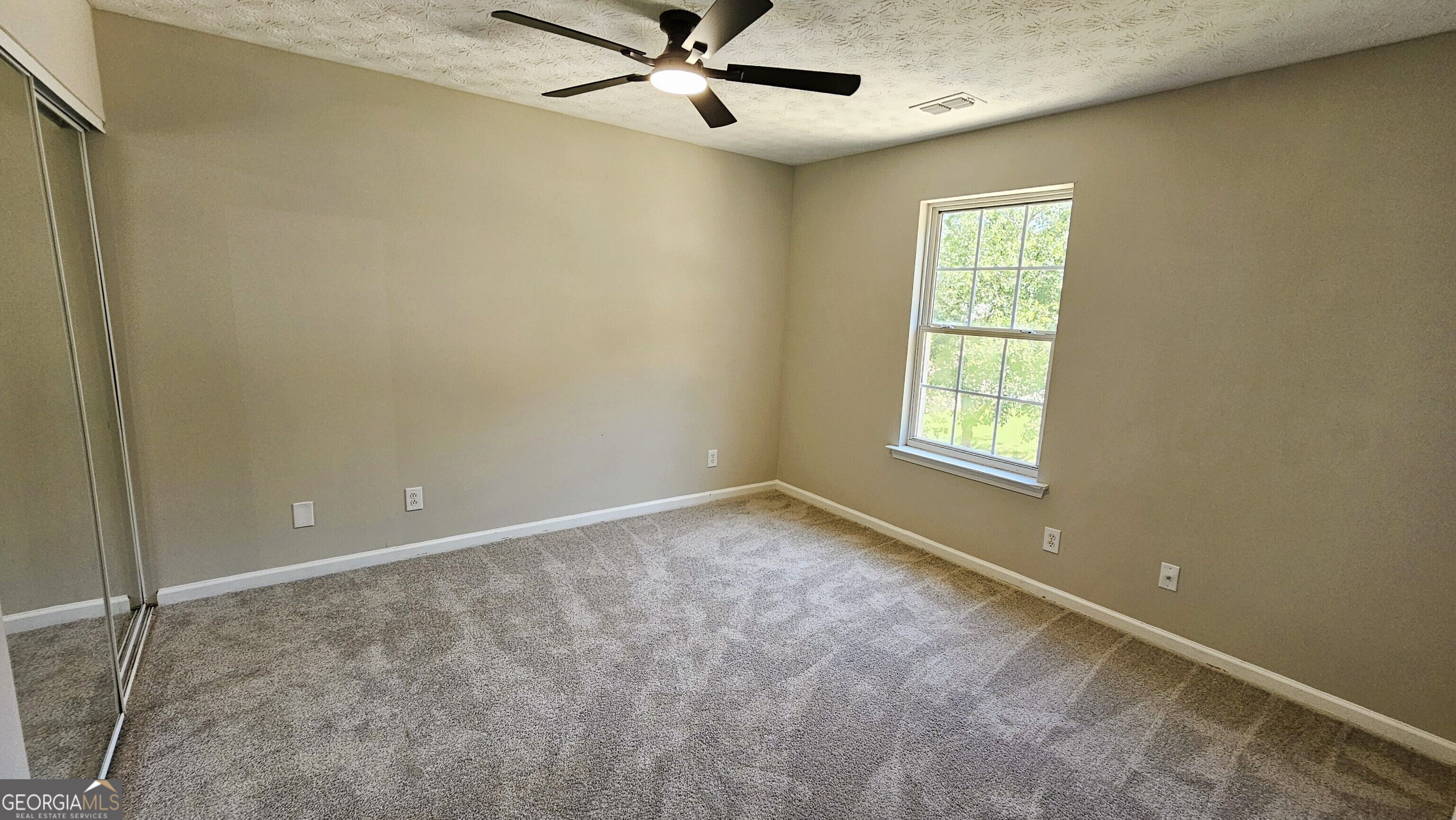 528 Lazy River Lane
