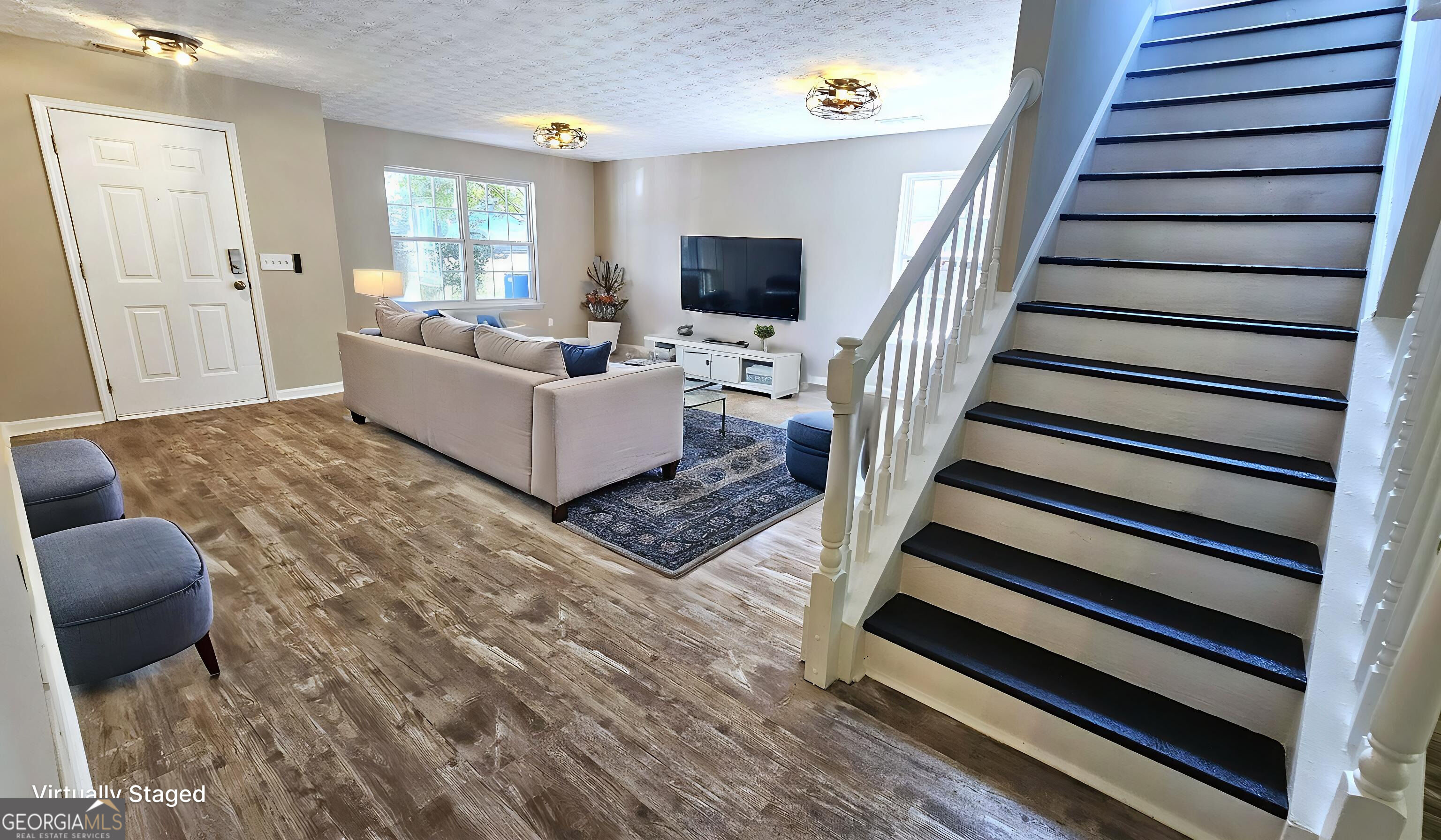 528 Lazy River Lane