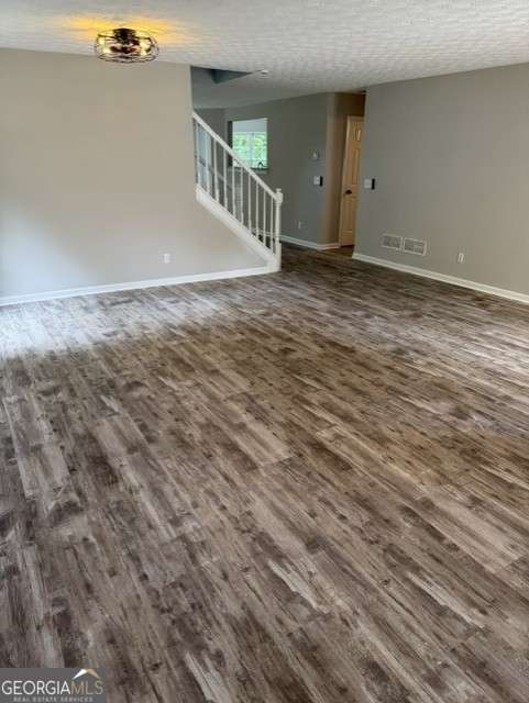 528 Lazy River Lane