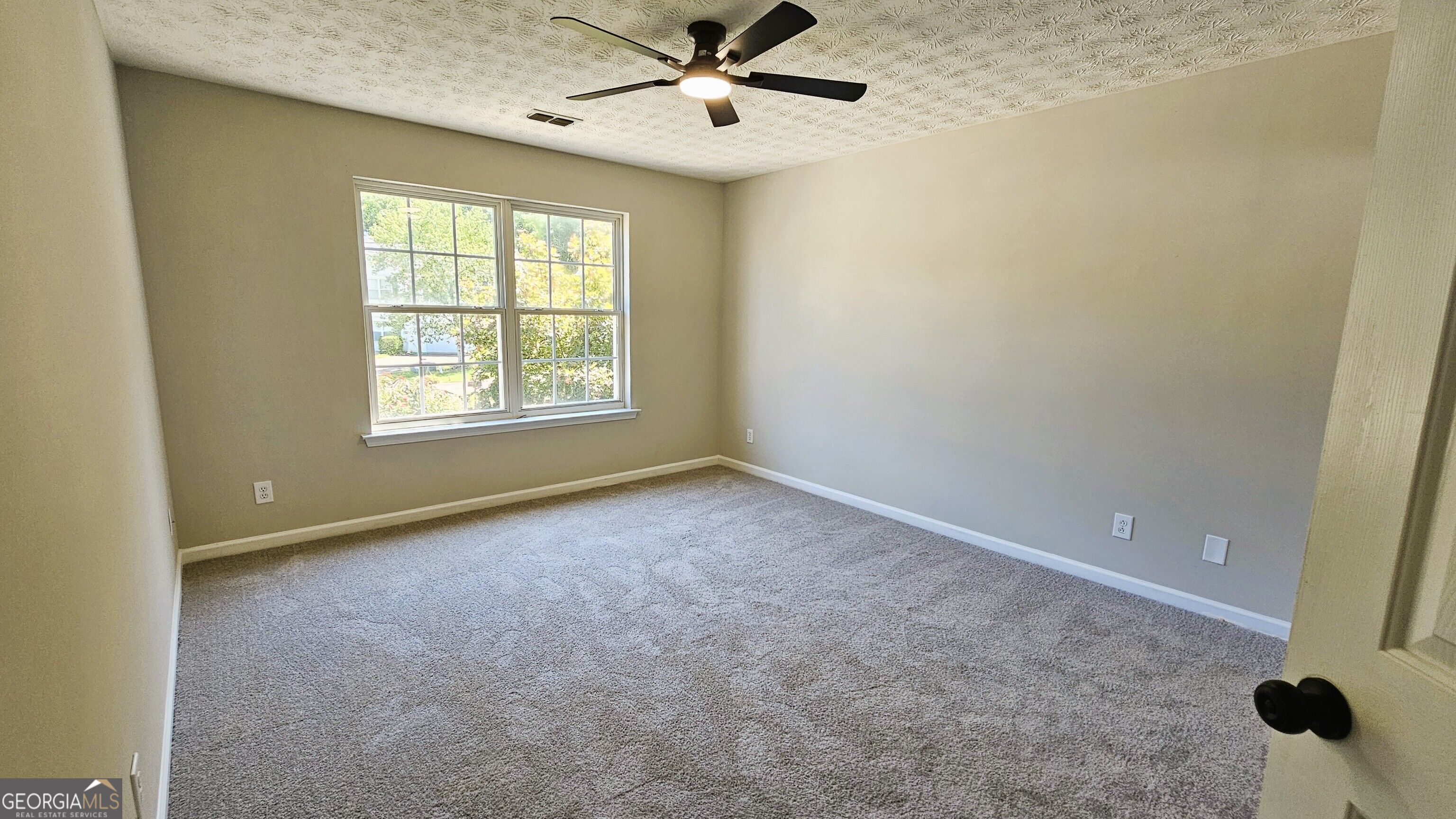 528 Lazy River Lane