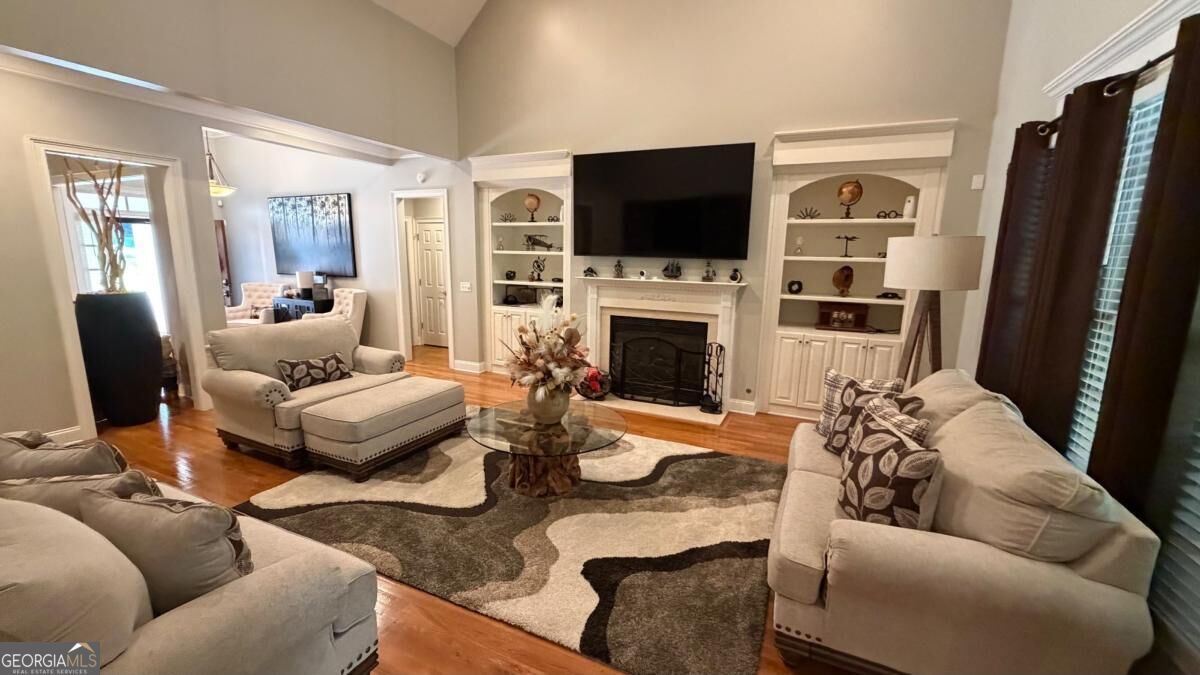 205 River Oaks Drive