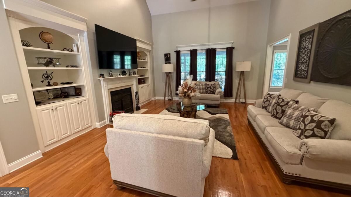 205 River Oaks Drive