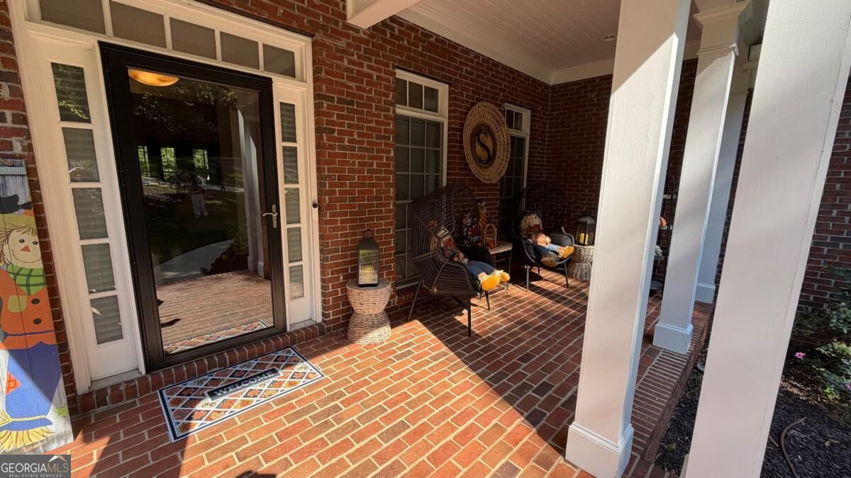205 River Oaks Drive