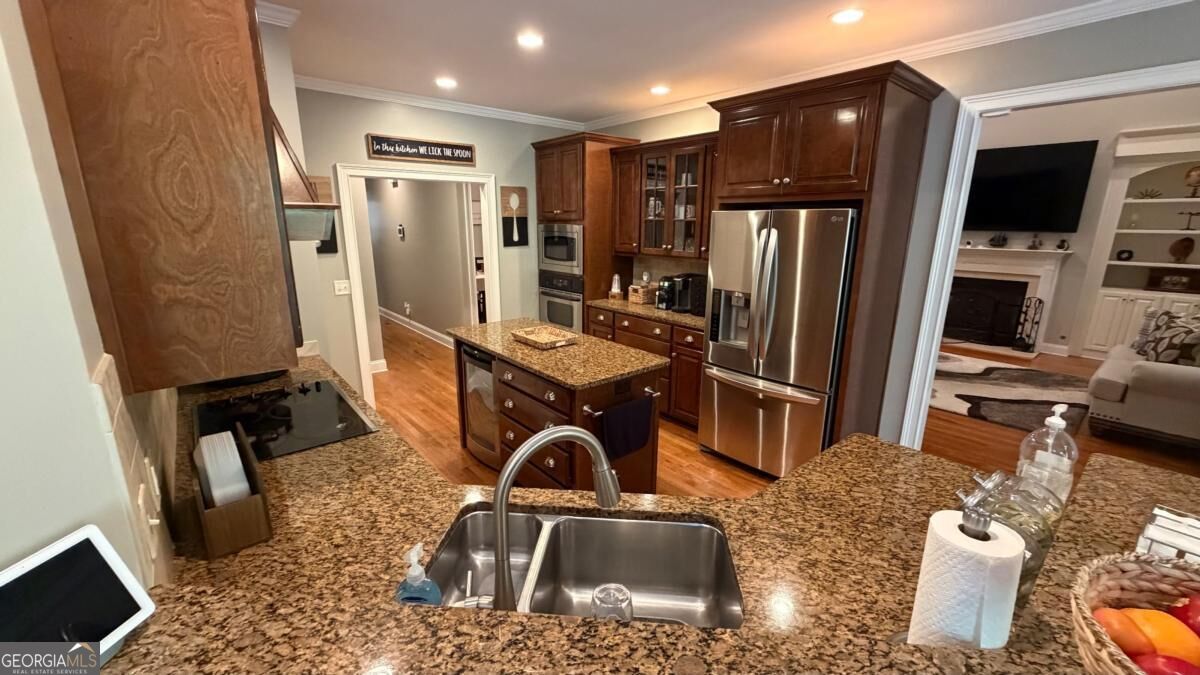 205 River Oaks Drive