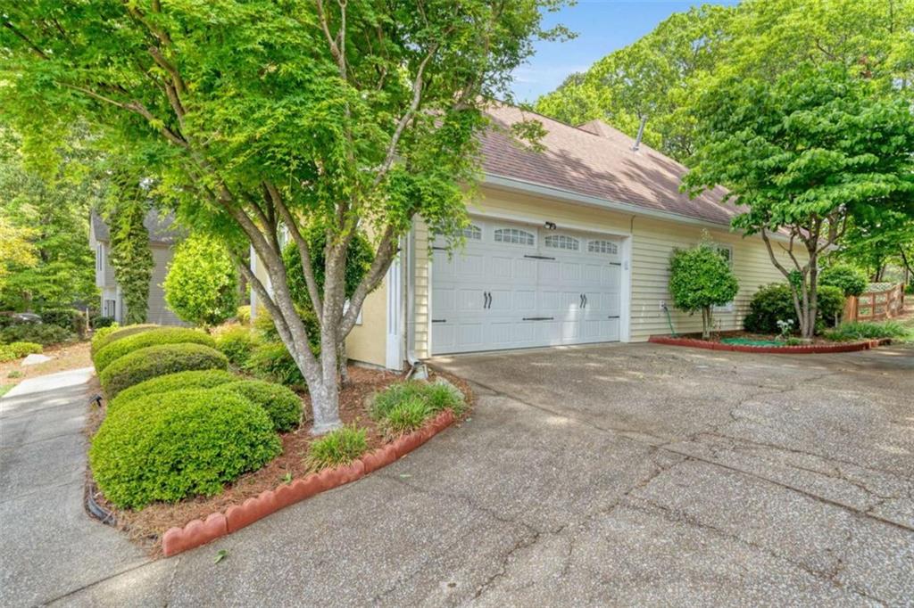 184 Glenn Eagles Way