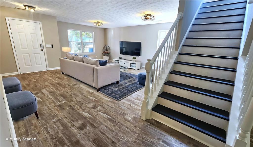 528 Lazy River Lane