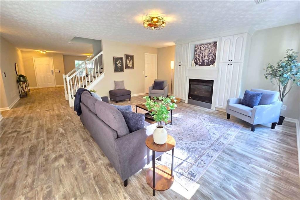 528 Lazy River Lane