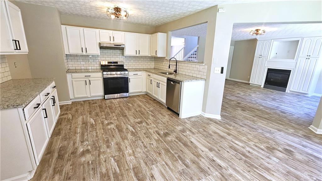 528 Lazy River Lane