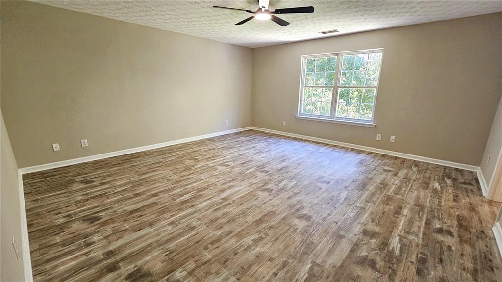 528 Lazy River Lane
