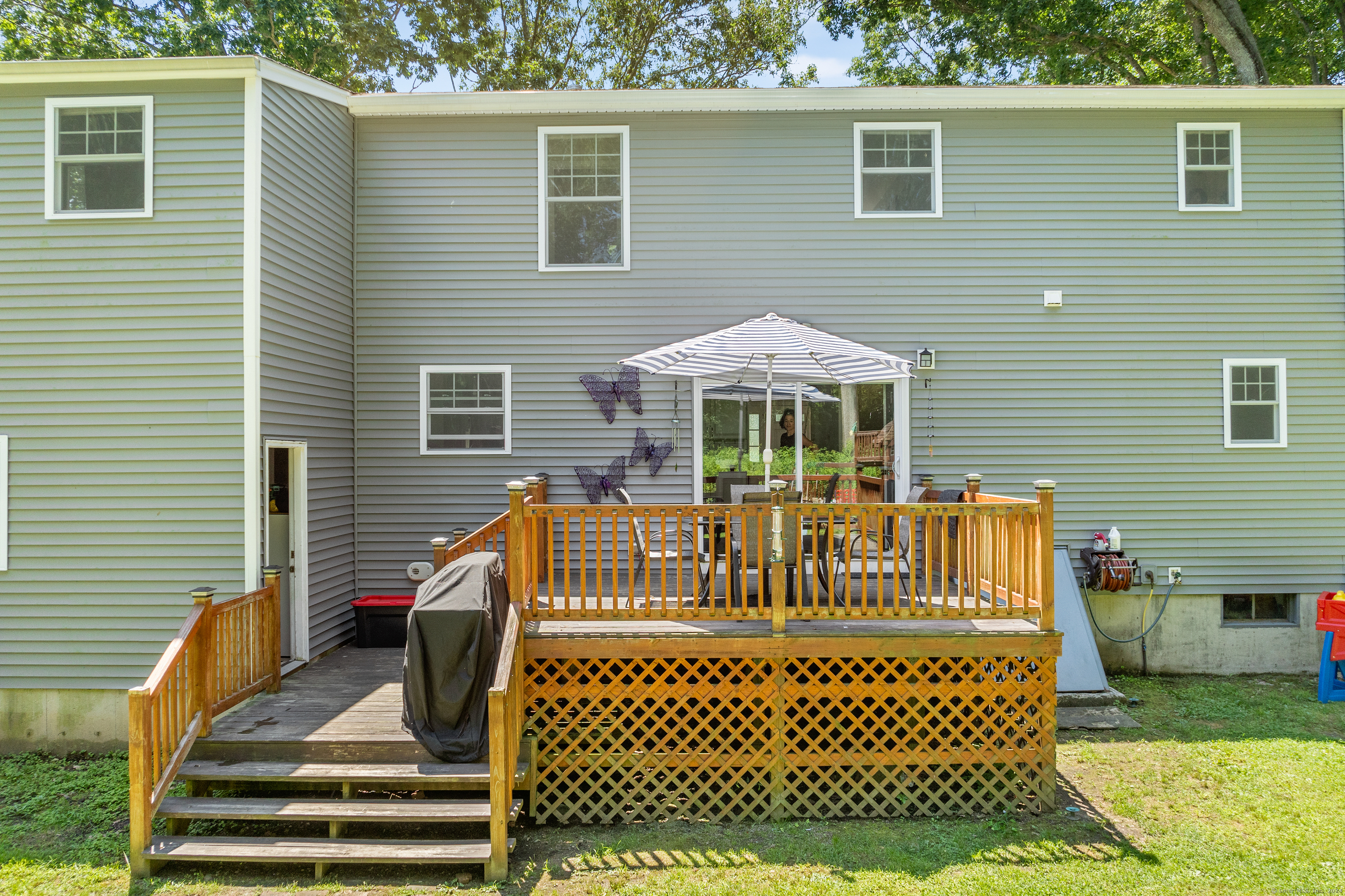 28 Champlain Drive