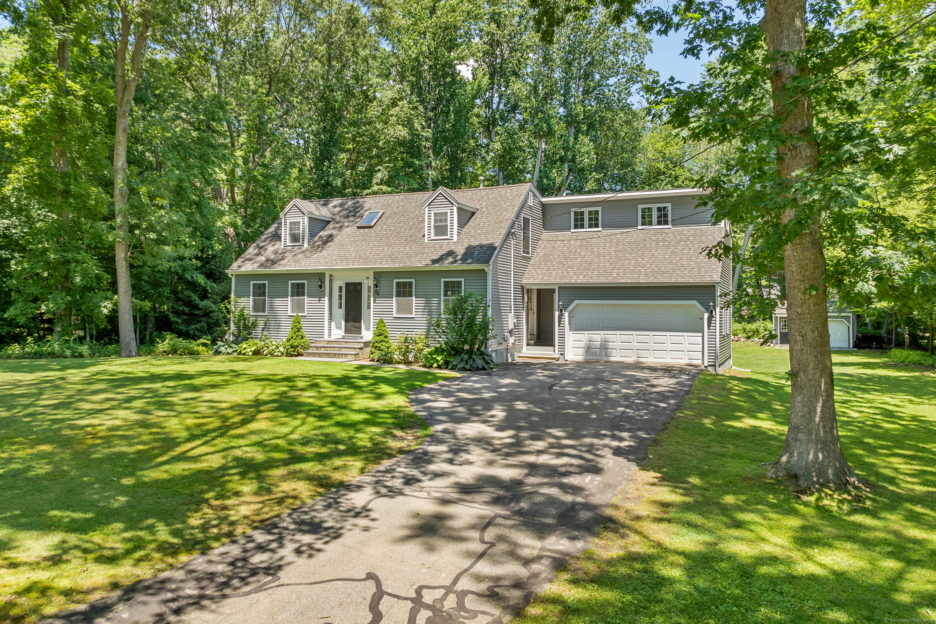 28 Champlain Drive