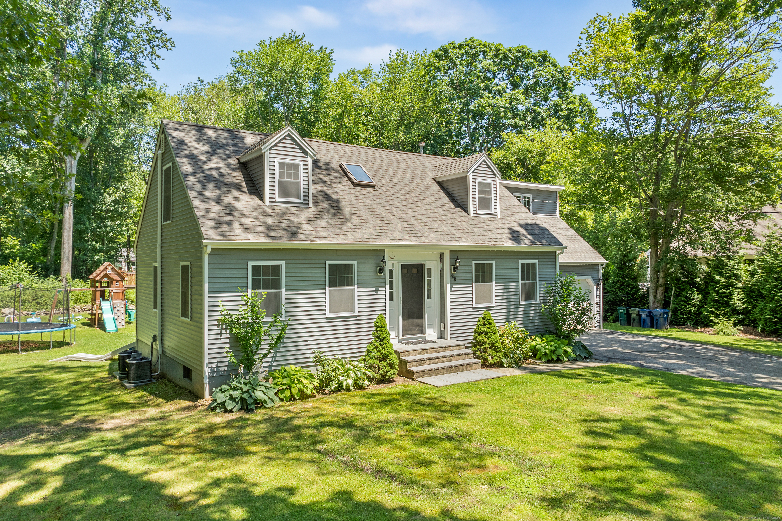 28 Champlain Drive