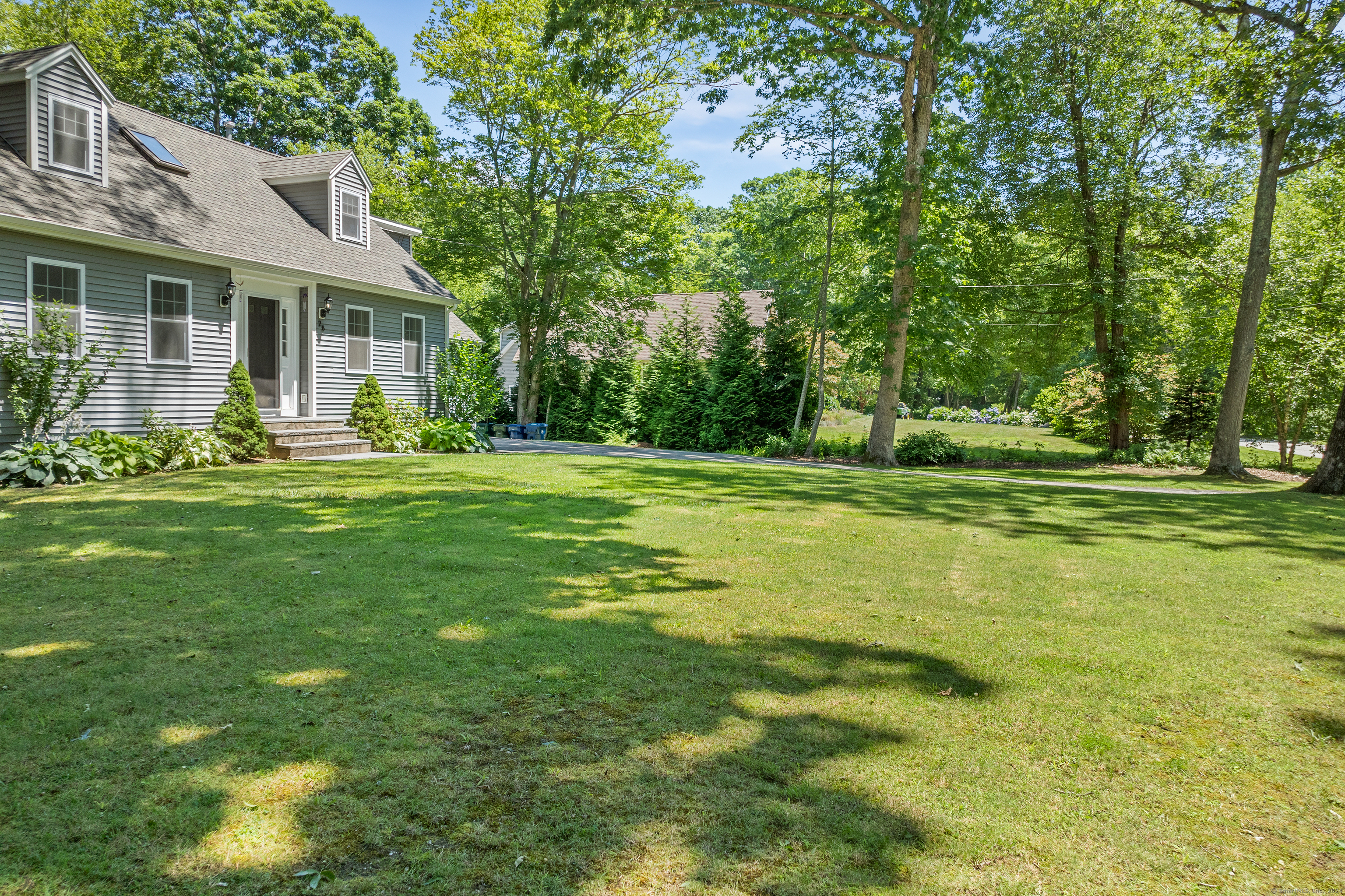 28 Champlain Drive
