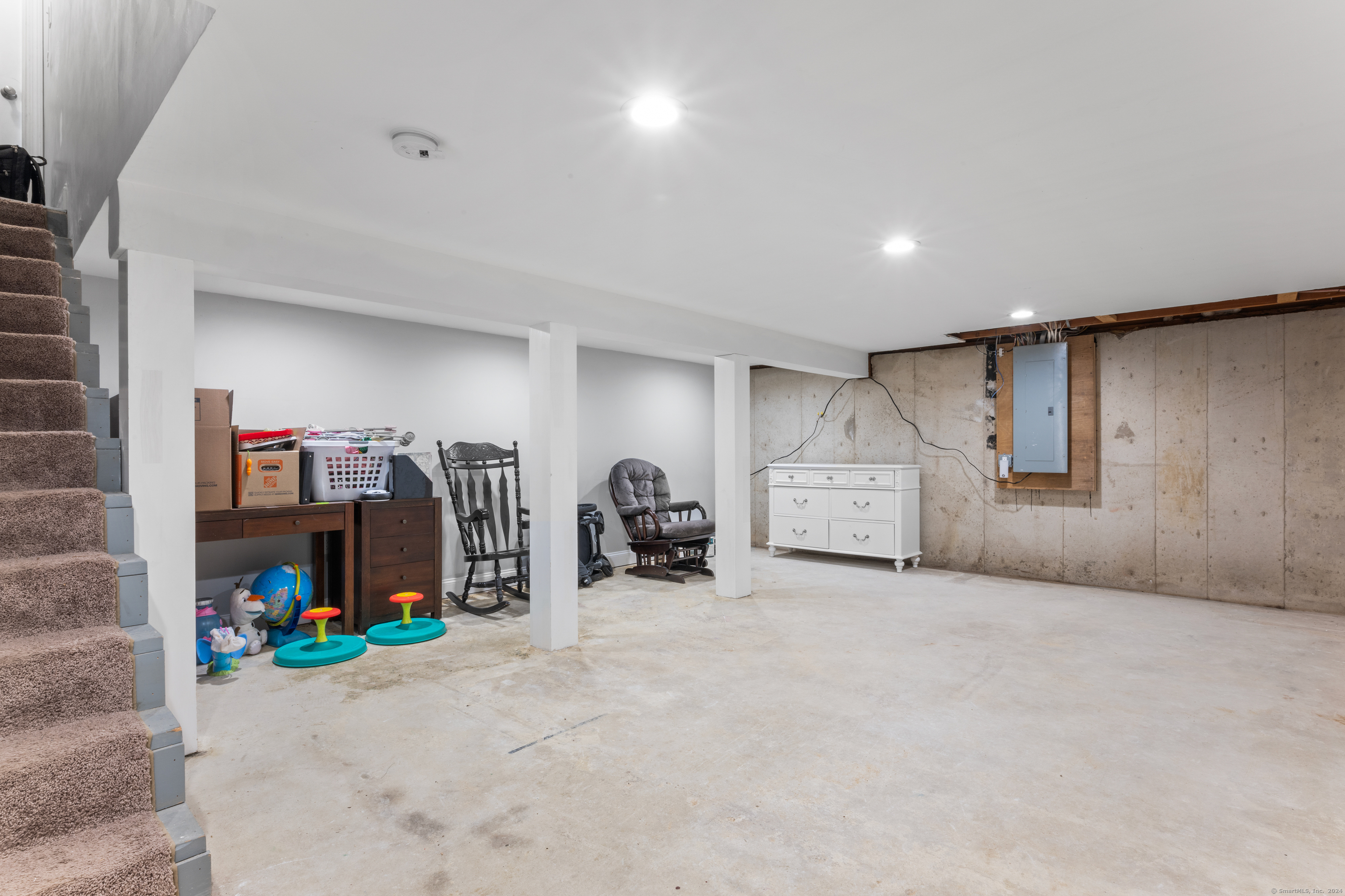 28 Champlain Drive