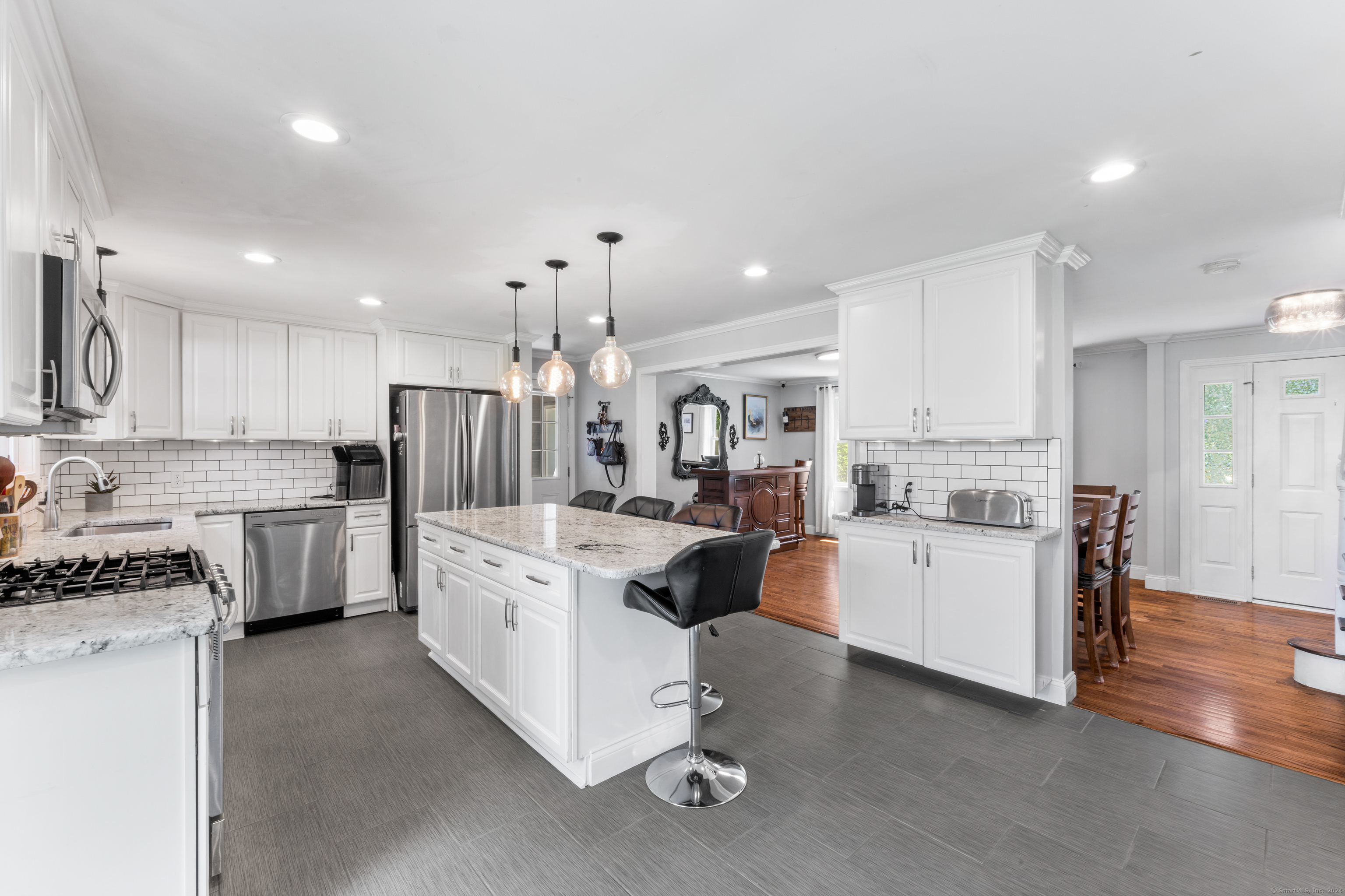 28 Champlain Drive