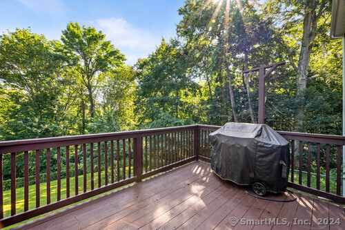 6 Fawns Meadow Road