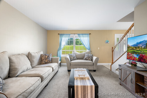 6 Fawns Meadow Road