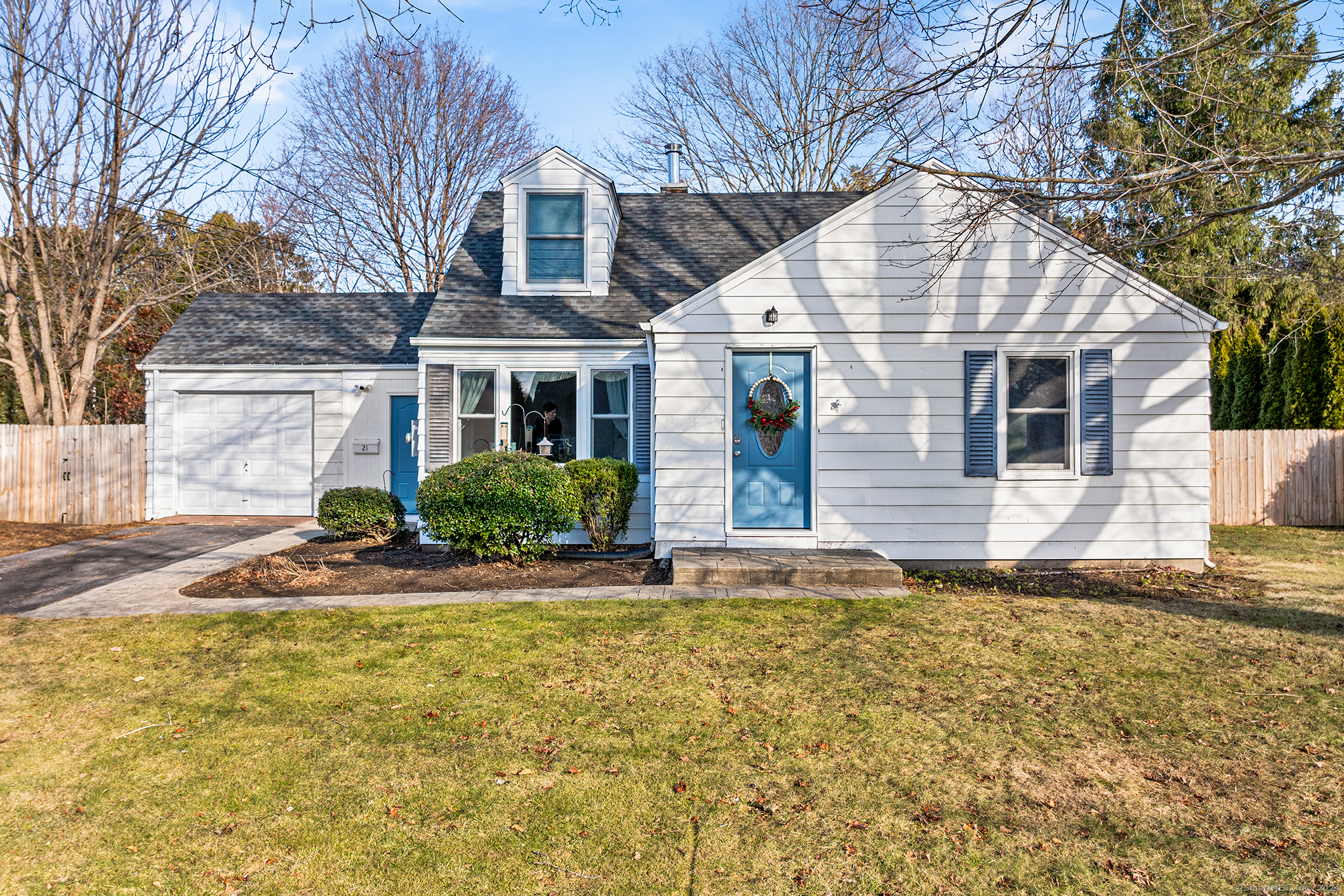 21 Sycamore Road