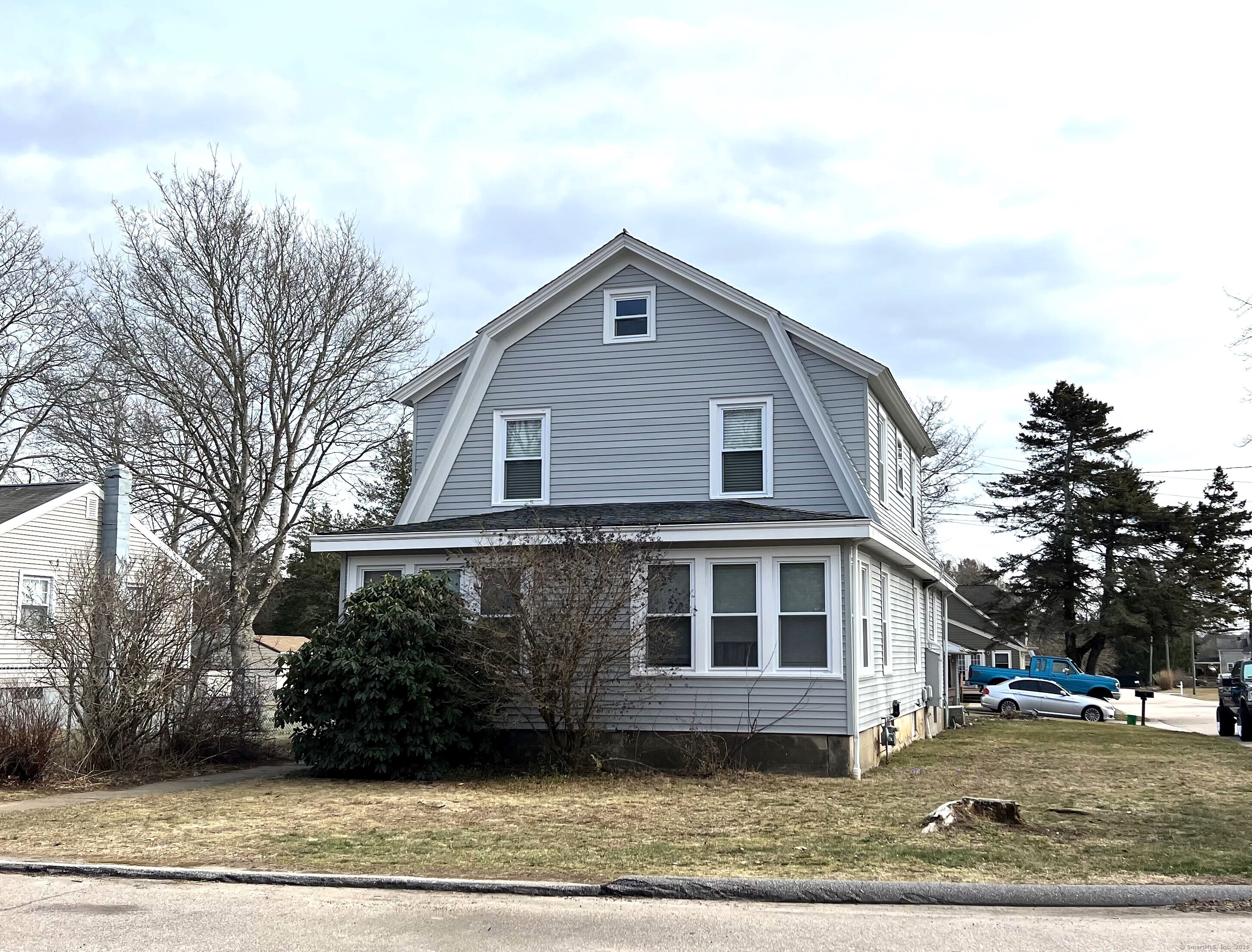 34 Trumbull (Pawcatuck) Street