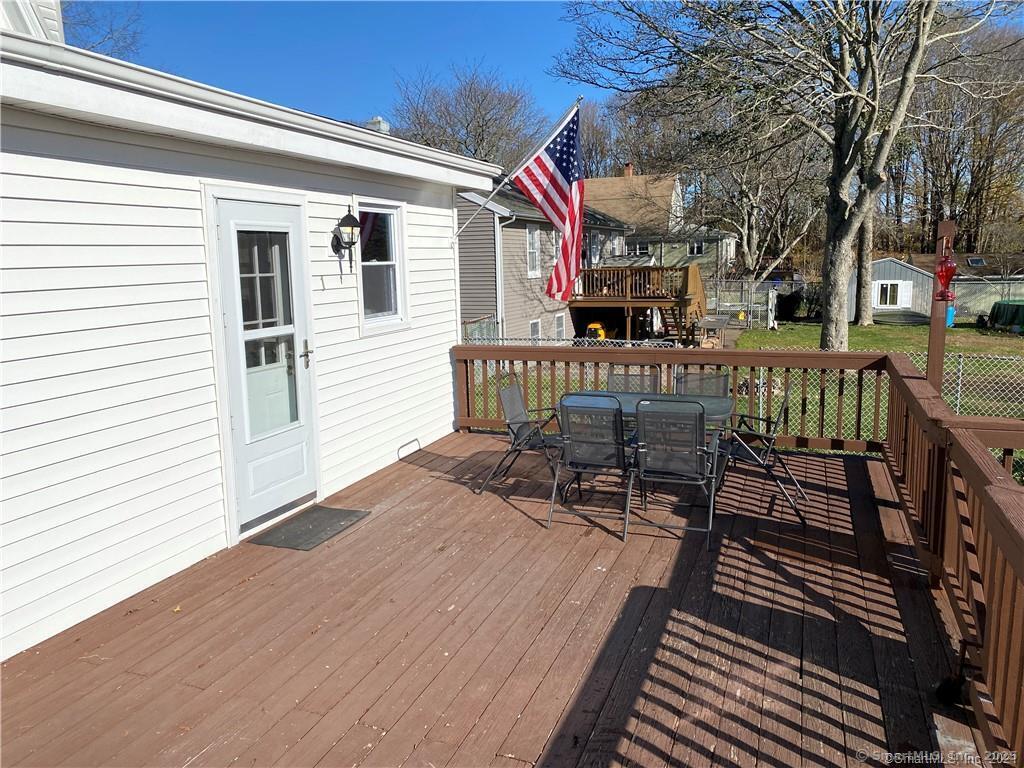 34 Trumbull (Pawcatuck) Street