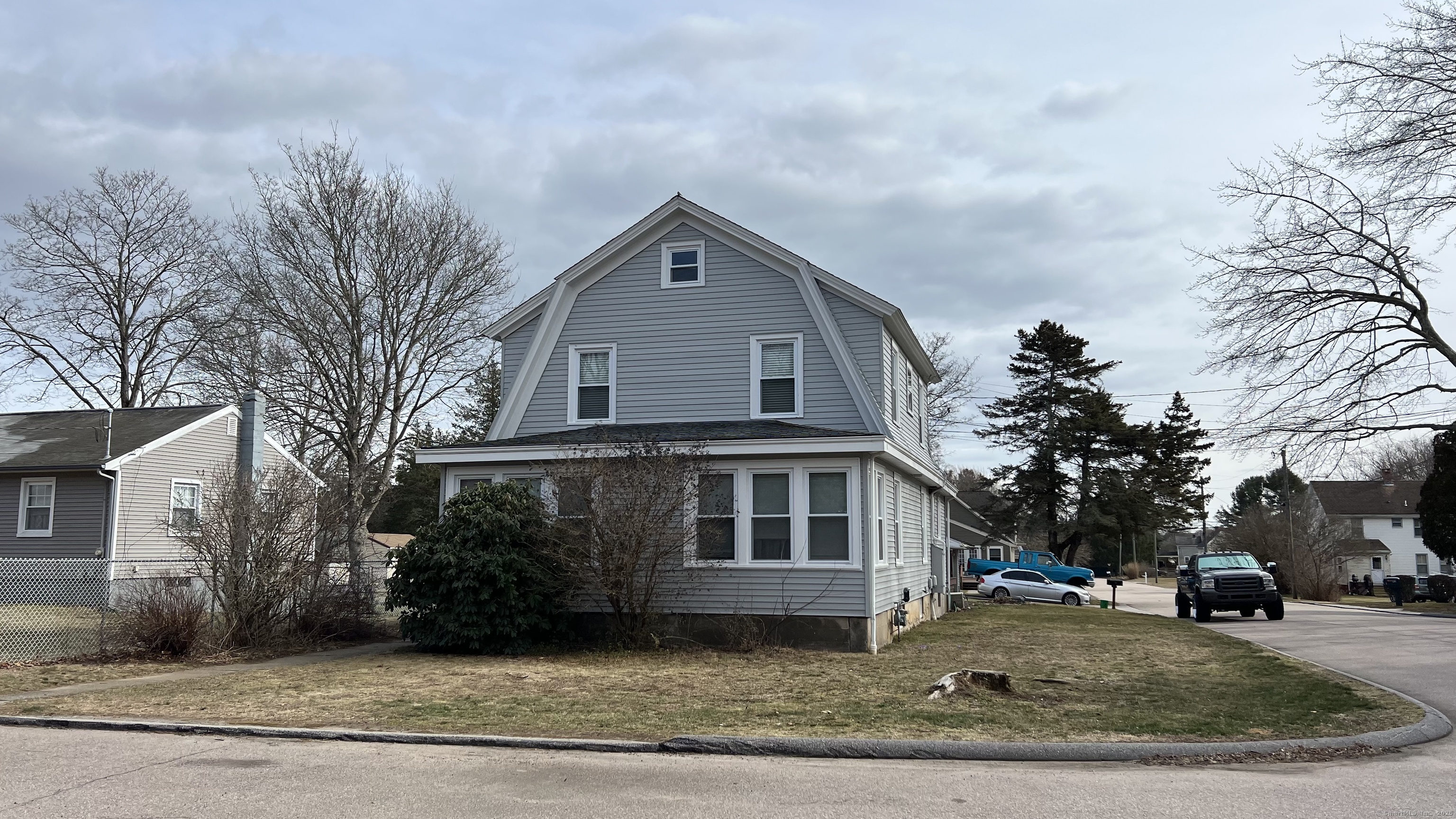 34 Trumbull (Pawcatuck) Street