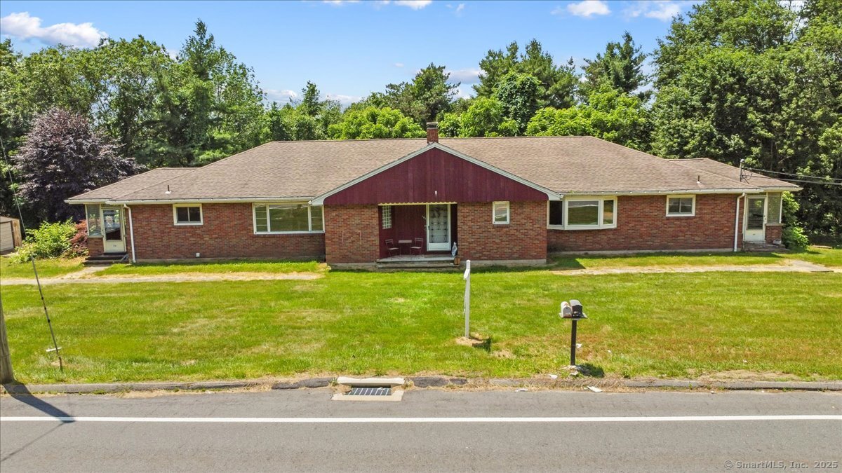 183 Putnam Pike
