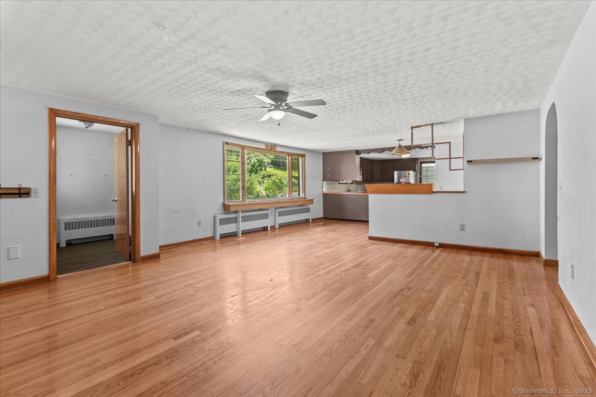 183 Putnam Pike