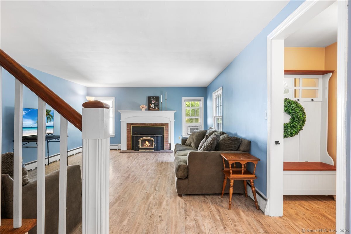 837 Colonel Ledyard Highway