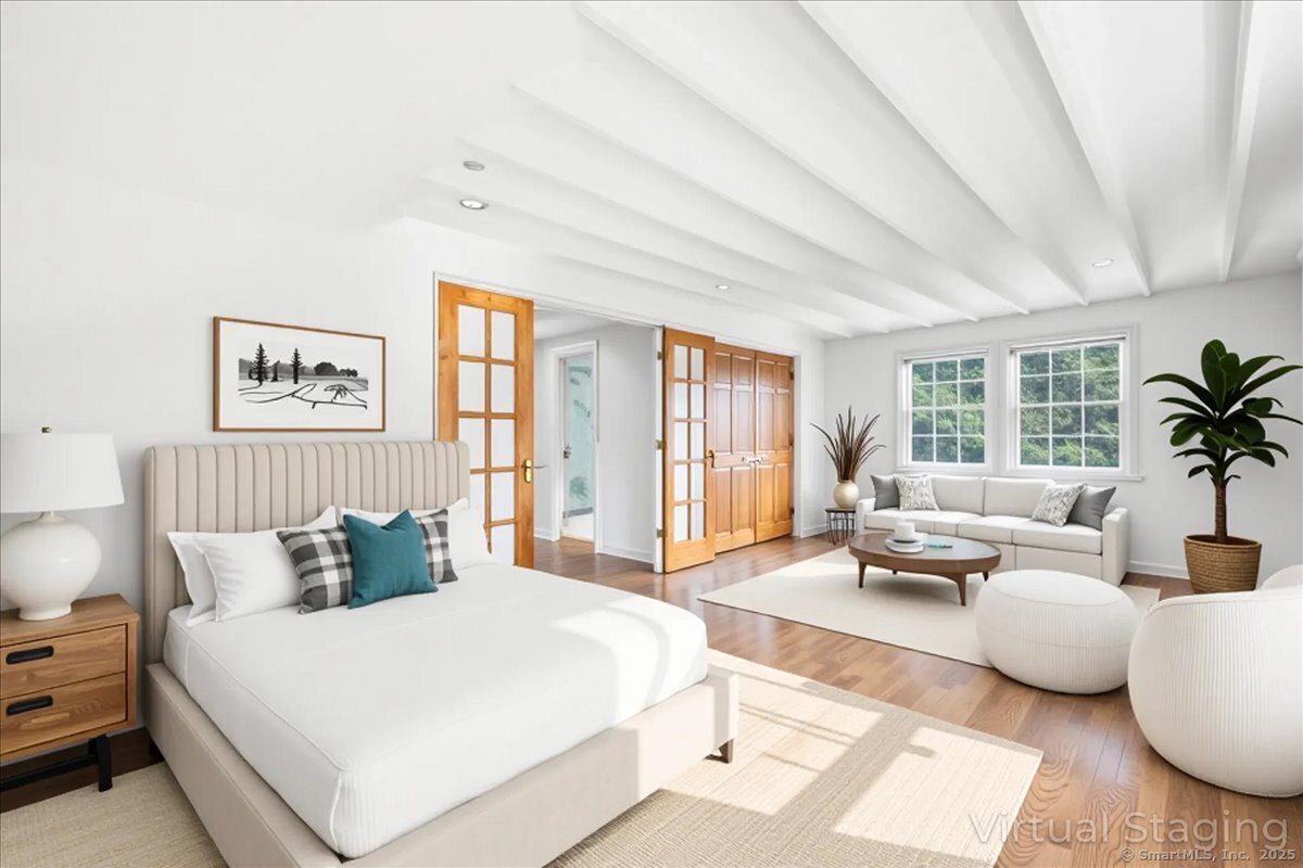 94 Great Neck Road