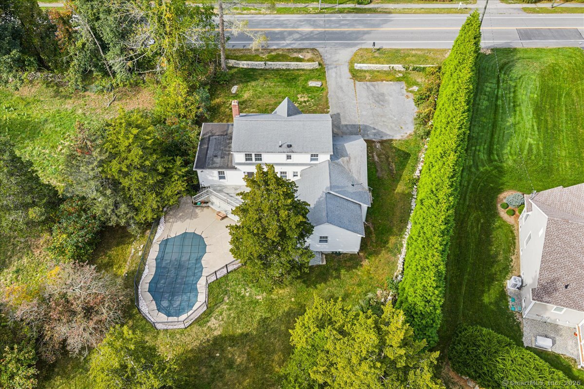 94 Great Neck Road