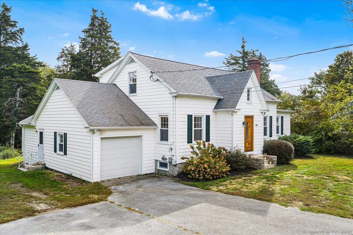 94 Great Neck Road
