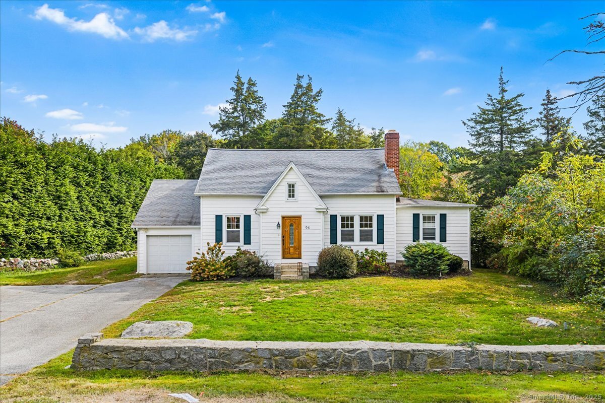 94 Great Neck Road