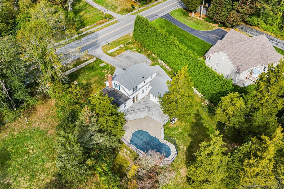 94 Great Neck Road