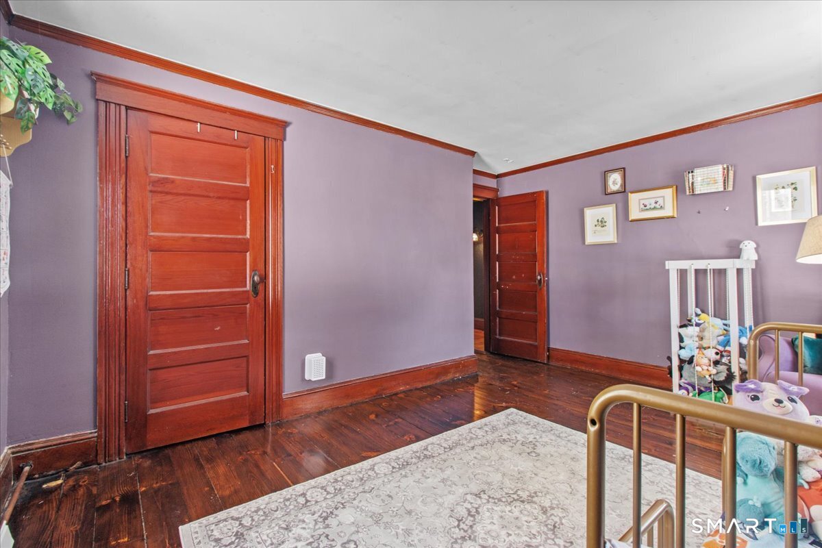 25 Seward Street
