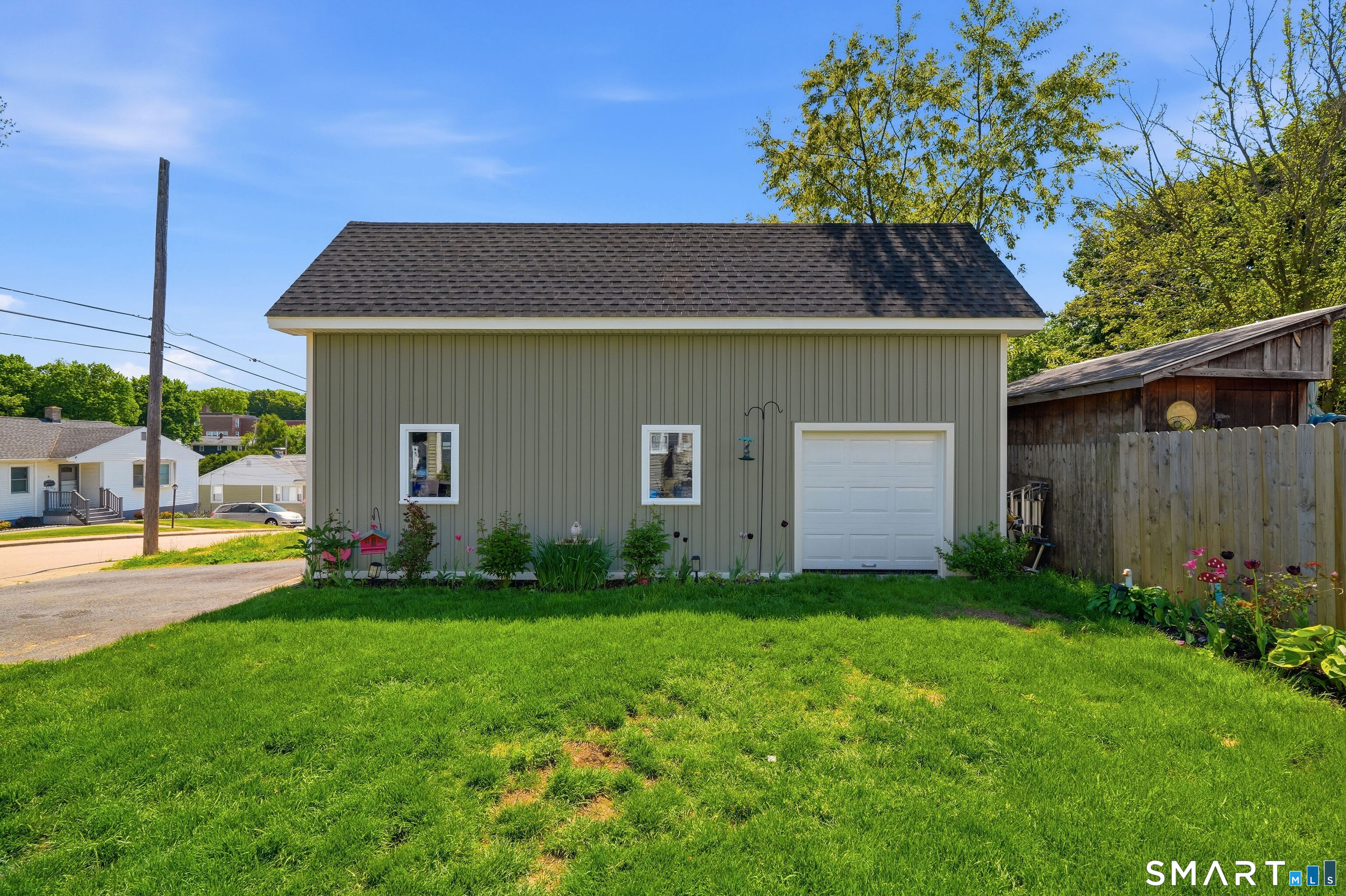 62 Sholes Avenue