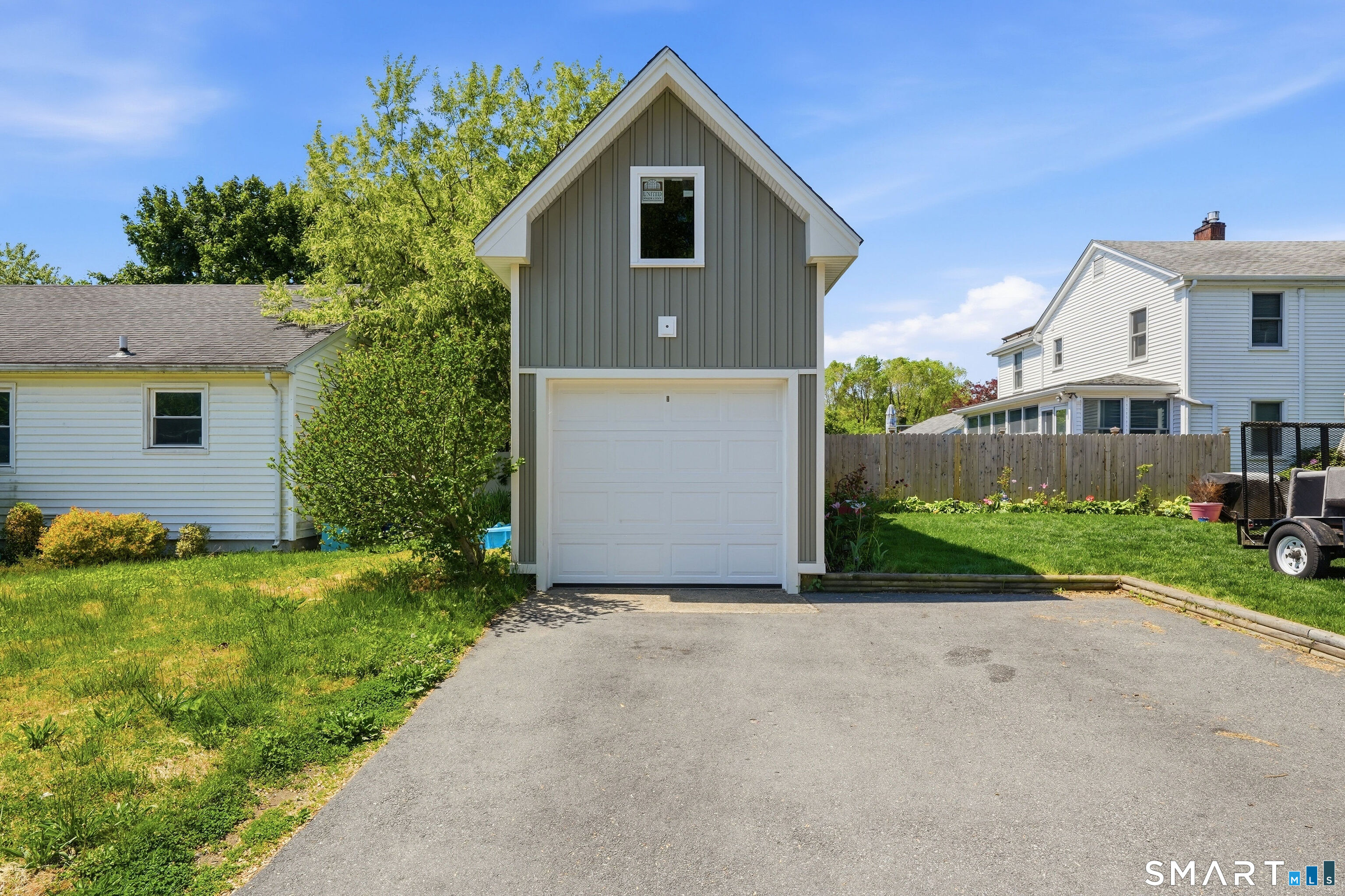 62 Sholes Avenue