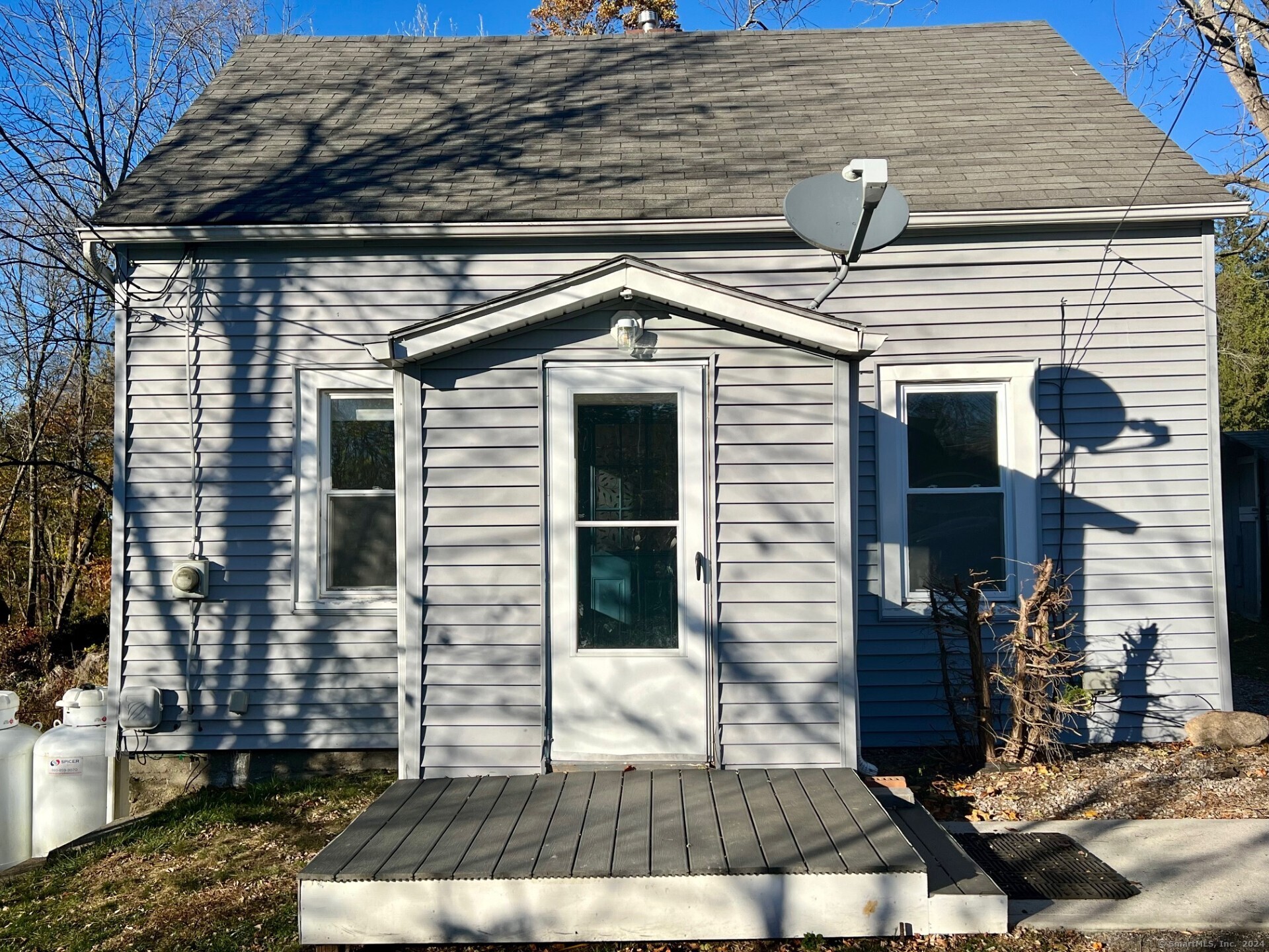8 Burgeville Court