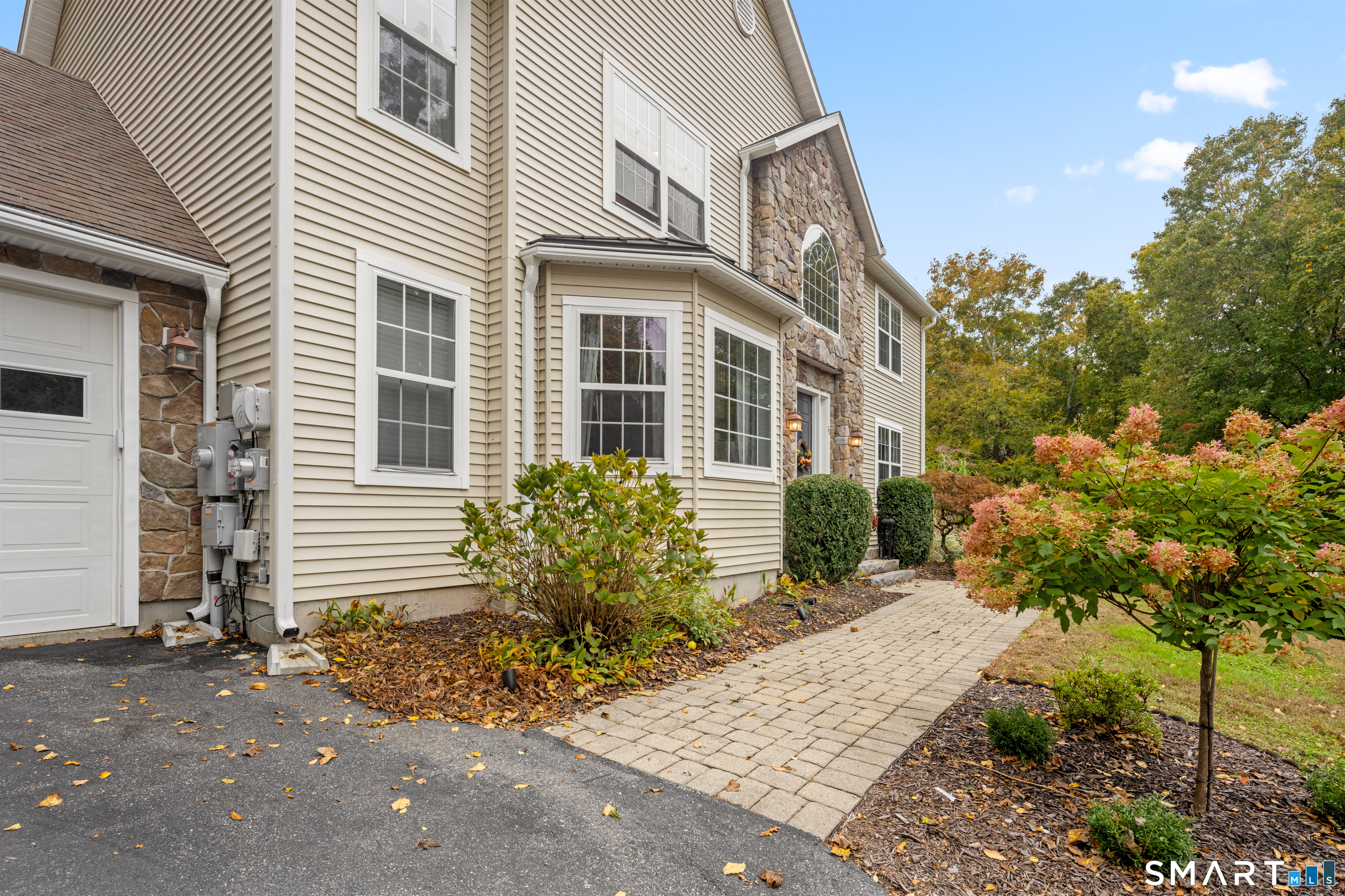 10 White Oak Lane