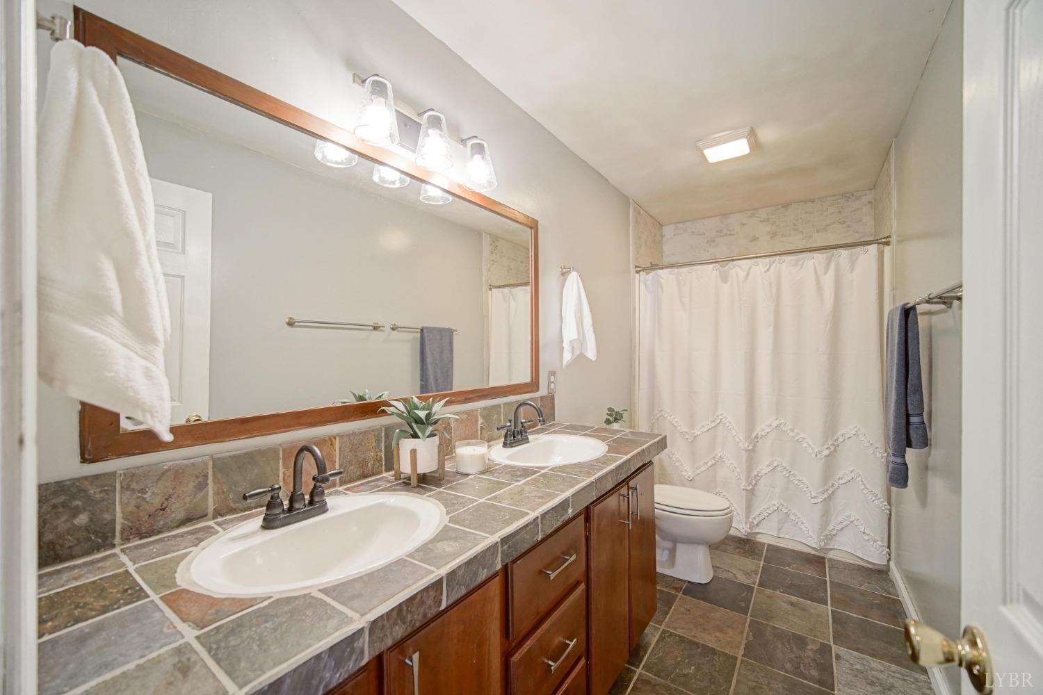 321 Smoketree Lane