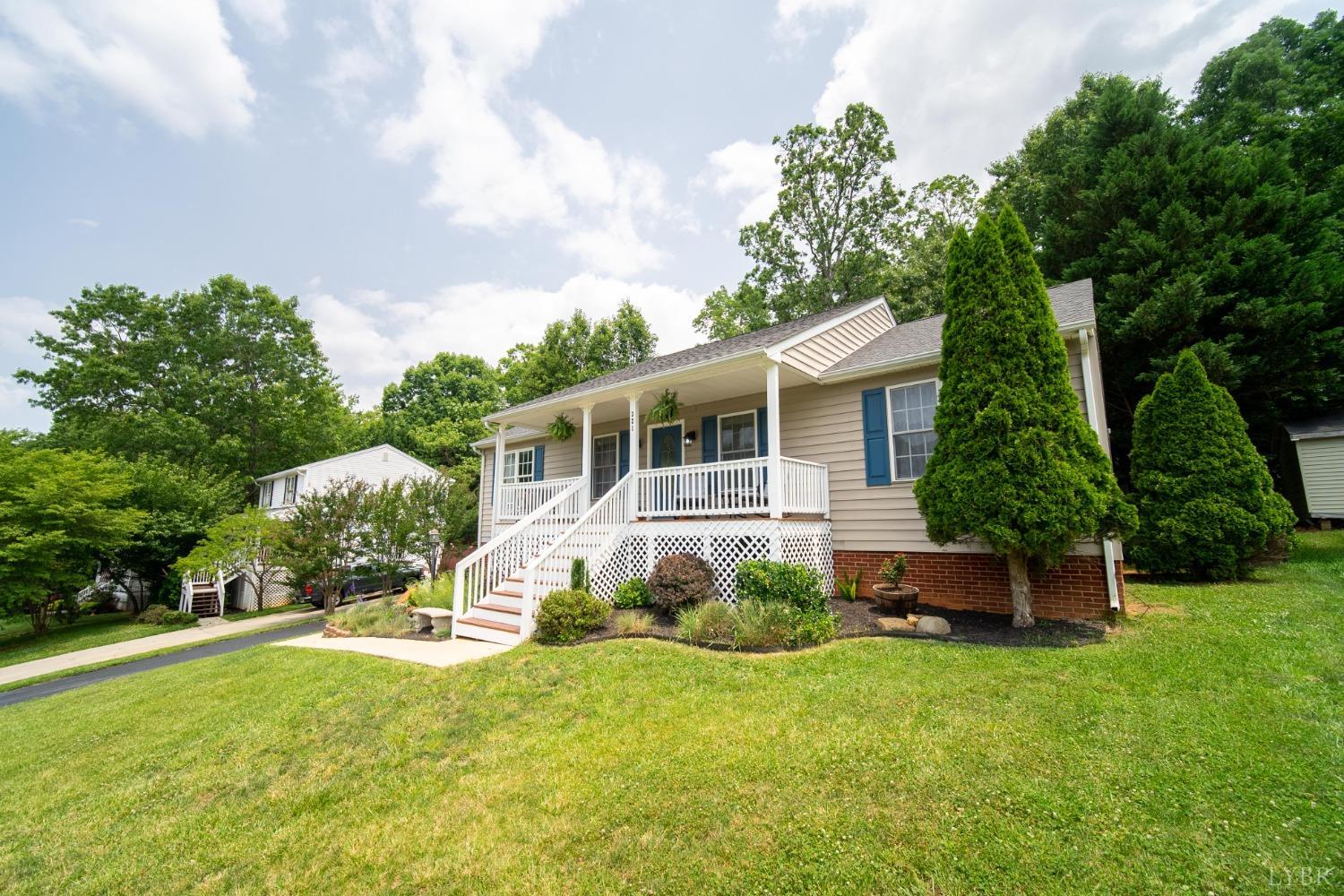 321 Smoketree Lane