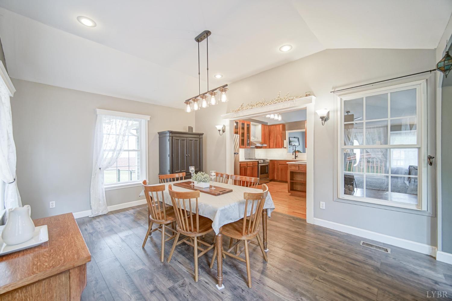321 Smoketree Lane